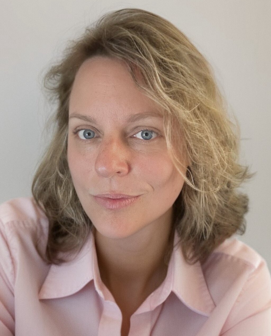 pink shirt